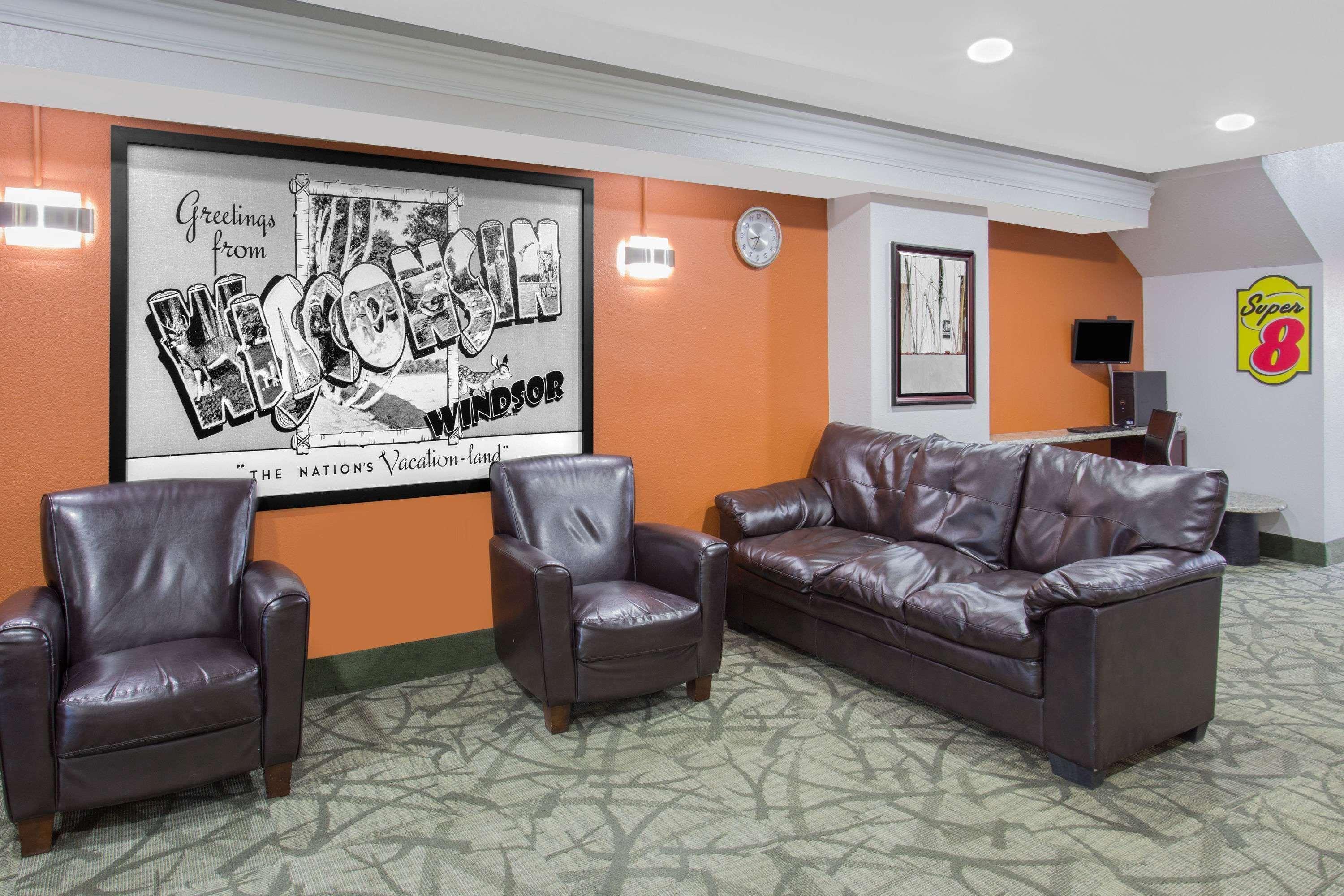 Готель Super 8 By Wyndham Windsor/Madison North Екстер'єр фото